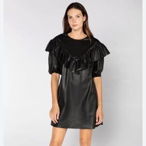 Avoly s’edge ruffle black dress